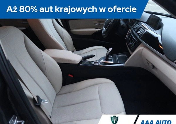 BMW Seria 3 cena 64000 przebieg: 159874, rok produkcji 2015 z Przeworsk małe 436